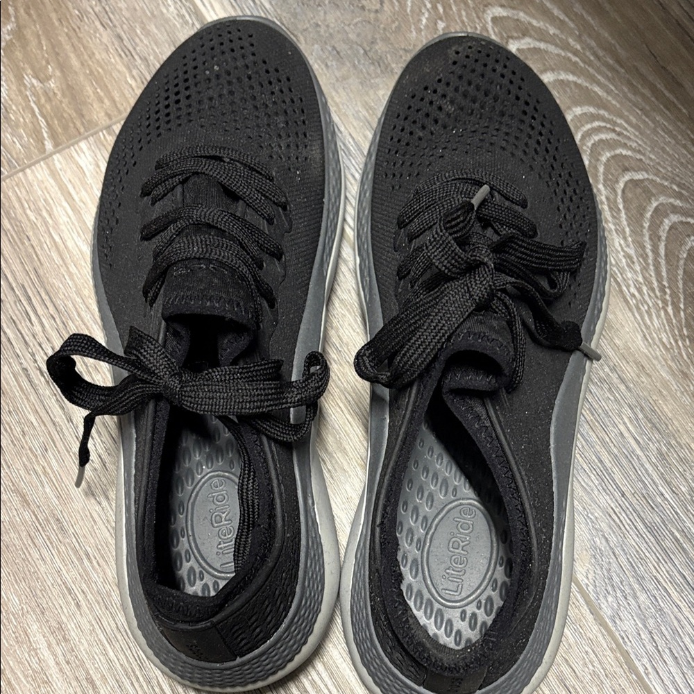 CROCS Black Sneakers